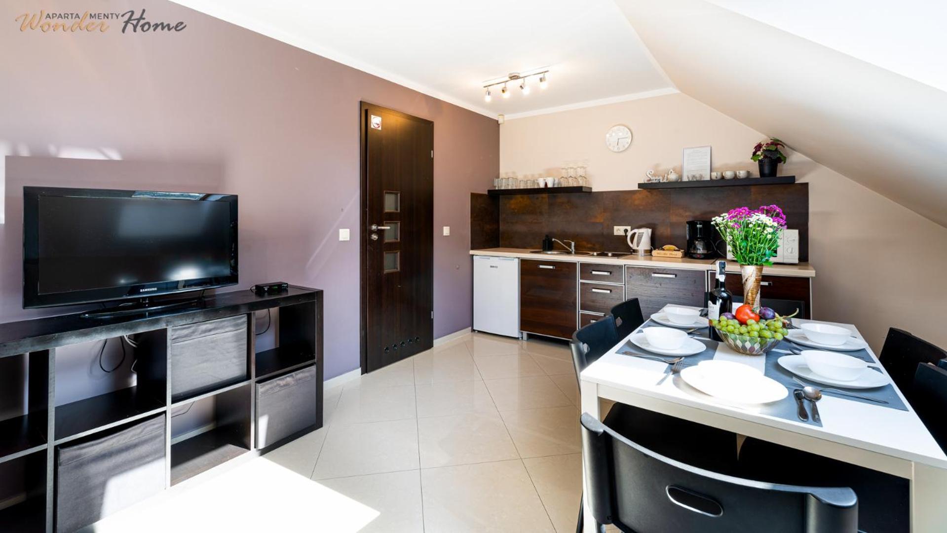 Apartamenty Czerwony Dworek - Duzy Teren Zielony, Plac Zabaw, Miejsce Na Grilla I Staw Z Mozliwoscia Wedkowania, Boisko Mysłakowice 外观 照片